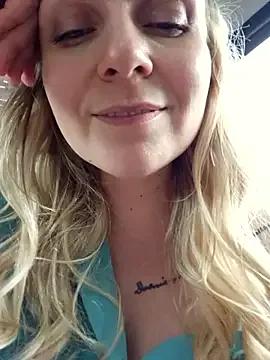 Freechat Bondgirl_013 on StripChat