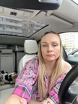 Freechat Bondgirl_013 on StripChat