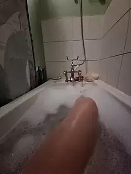 Bouncy-Bella28X on StripChat 