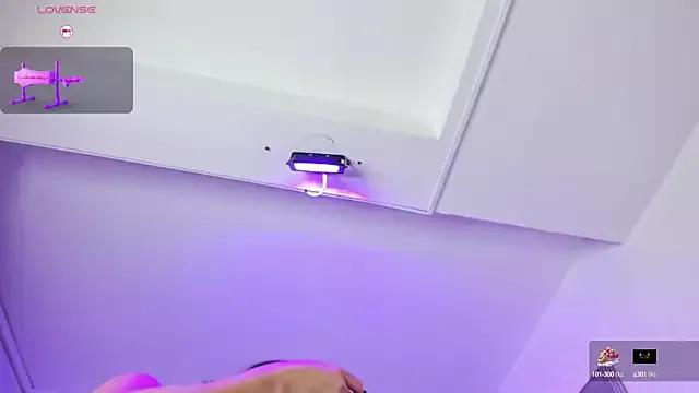 Freechat brithanyadams23 on StripChat