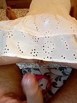 bull8_barby on StripChat 