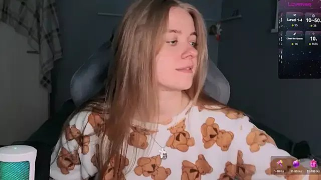 Freechat candy_maggie on StripChat