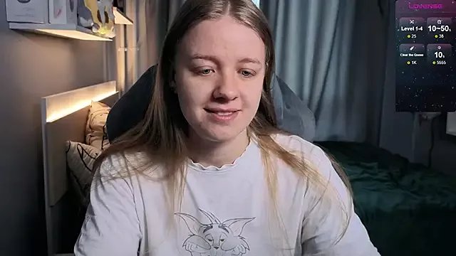 Freechat candy_maggie on StripChat