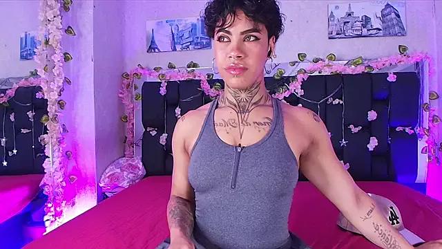 Freechat canela_oss on StripChat