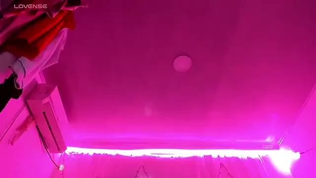 catalina_and_roger on StripChat