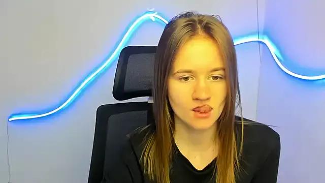Catherine_e on StripChat 
