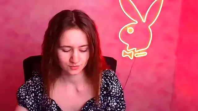 Catherine_e on StripChat 