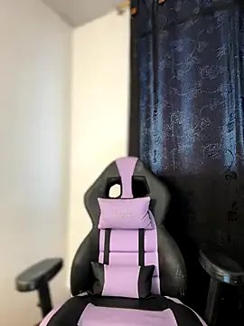 Freechat celine_bell20 on StripChat