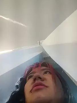 Cerecitaa02_ on StripChat