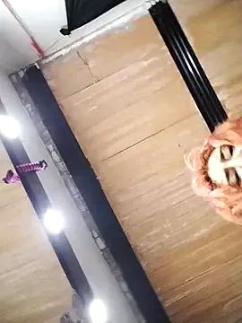 Cerecitaa02_ on StripChat