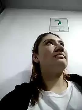 Cerecitaa02_ on StripChat