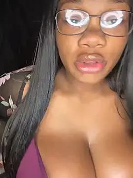 CharismaaBanx on StripChat