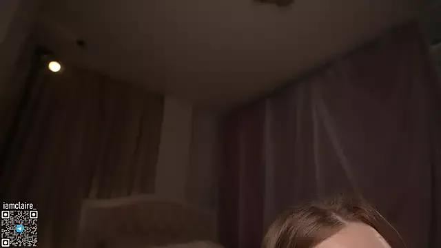 Claire_aroused on StripChat 