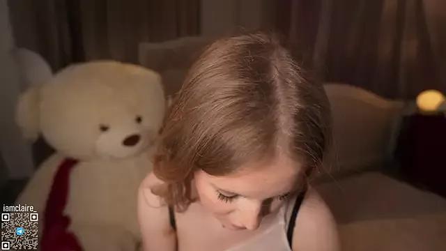 Claire_aroused on StripChat 