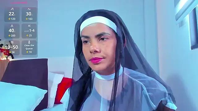 ClaraMariaMon on StripChat