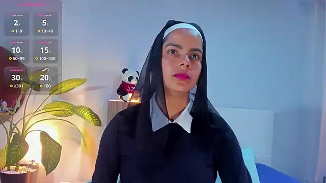 ClaraMariaMon on StripChat