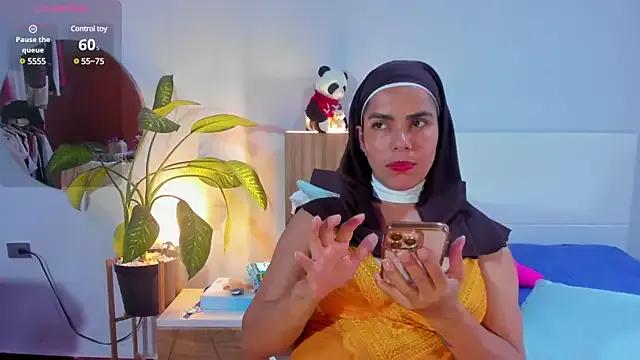 ClaraMariaMon on StripChat