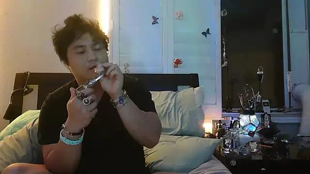 Freechat cloudyspun on StripChat