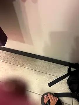 Freechat CrazzyChicks on StripChat