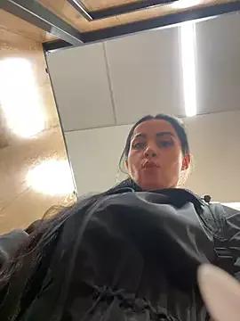 Freechat CrazzyChicks on StripChat