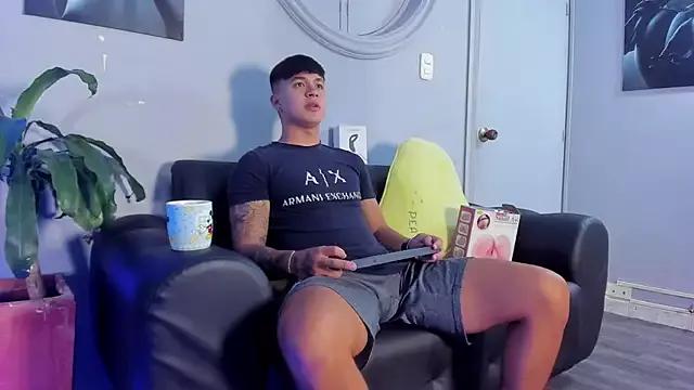 Freechat Cristopher_strong on StripChat