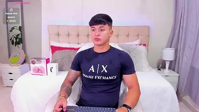 Freechat Cristopher_strong on StripChat