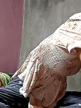 Cutie_body11 on StripChat