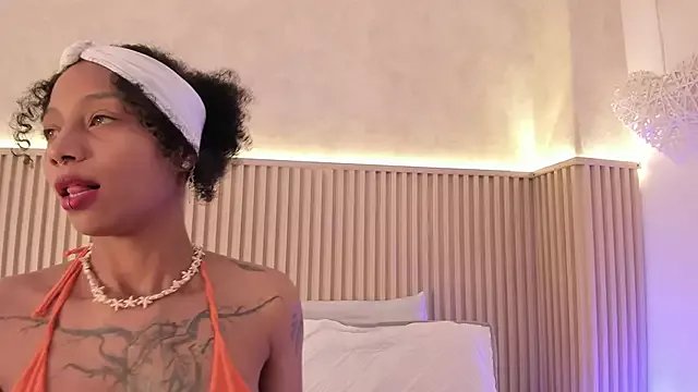 daiana_curly on StripChat 