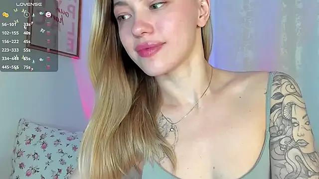 damn_cutie on StripChat 