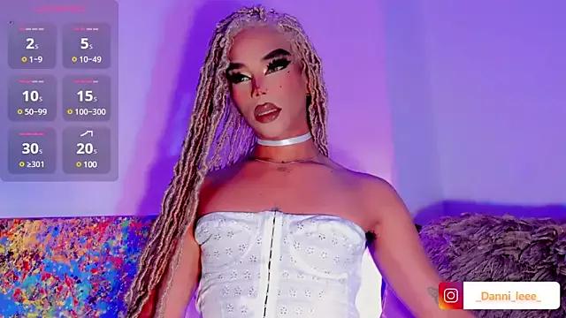 Freechat DanniLee_ on StripChat