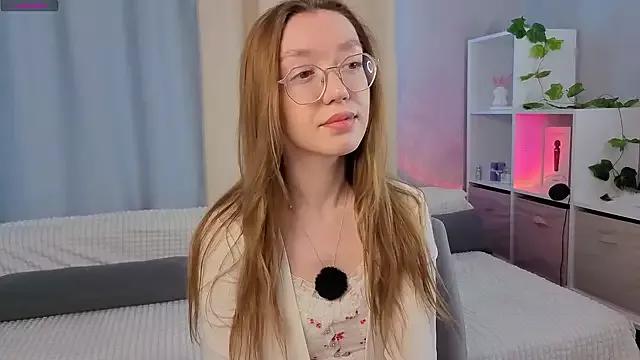 DarleneFairleigh on StripChat 