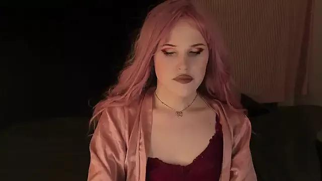 EffieMinki on StripChat 