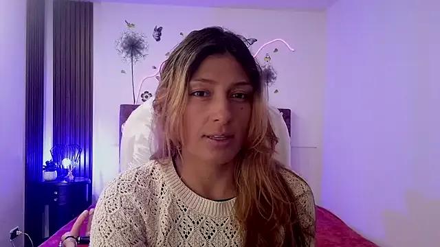 Freechat elena_detroya on StripChat