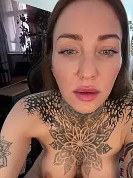 Elenascrib on StripChat