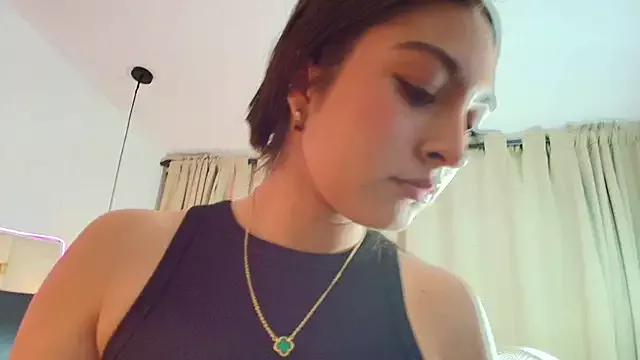 Emelie_Ch1 on StripChat