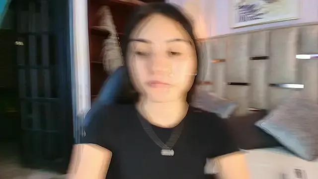 Emelie_Ch1 on StripChat