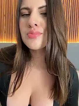 EmiilyAdams_ on StripChat