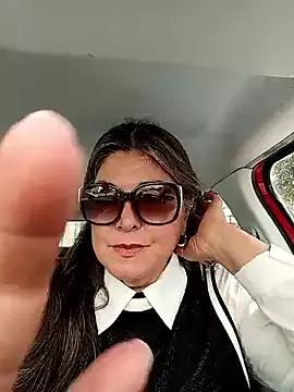 emma_tour on StripChat