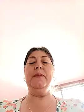 emma_tour on StripChat