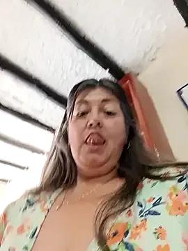 emma_tour on StripChat