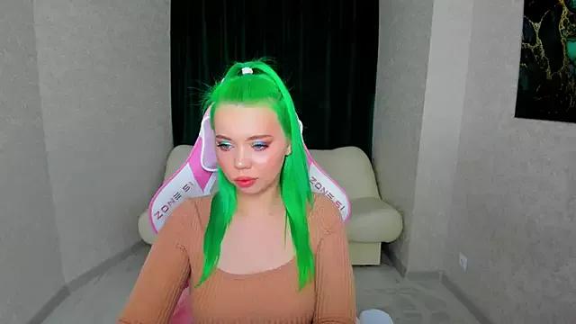 EnergyBunny_1 on StripChat