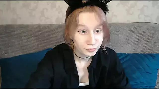 EnigmaSee on StripChat 