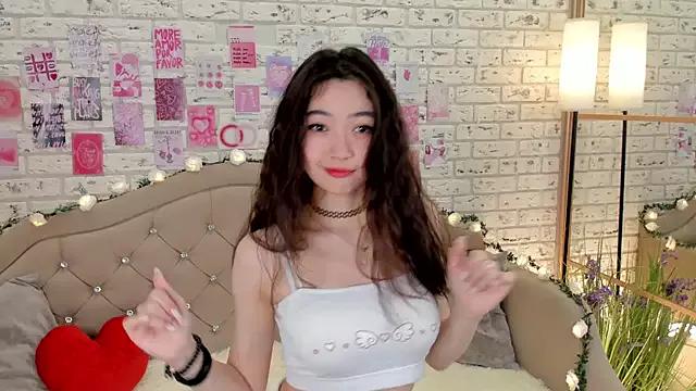 ErlinaHaines on StripChat 