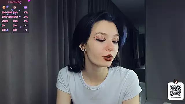 EsmeBellas on StripChat 