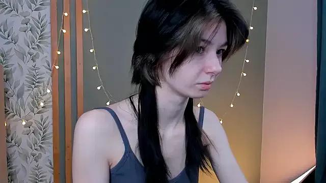 EsmeBellas on StripChat 