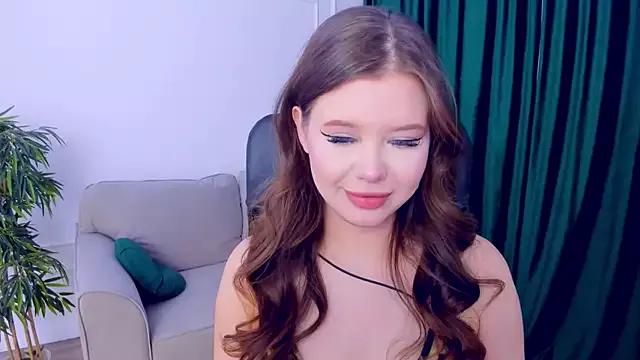 FollowLovee on StripChat