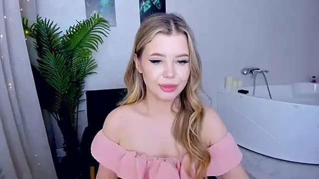 FollowLovee on StripChat