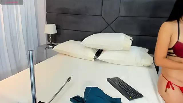 franceska_milf on StripChat 