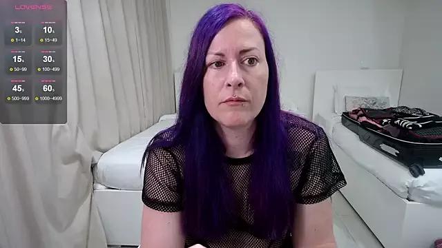 Freechat gennyrock on StripChat