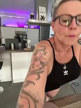 Freechat German_Milf on StripChat